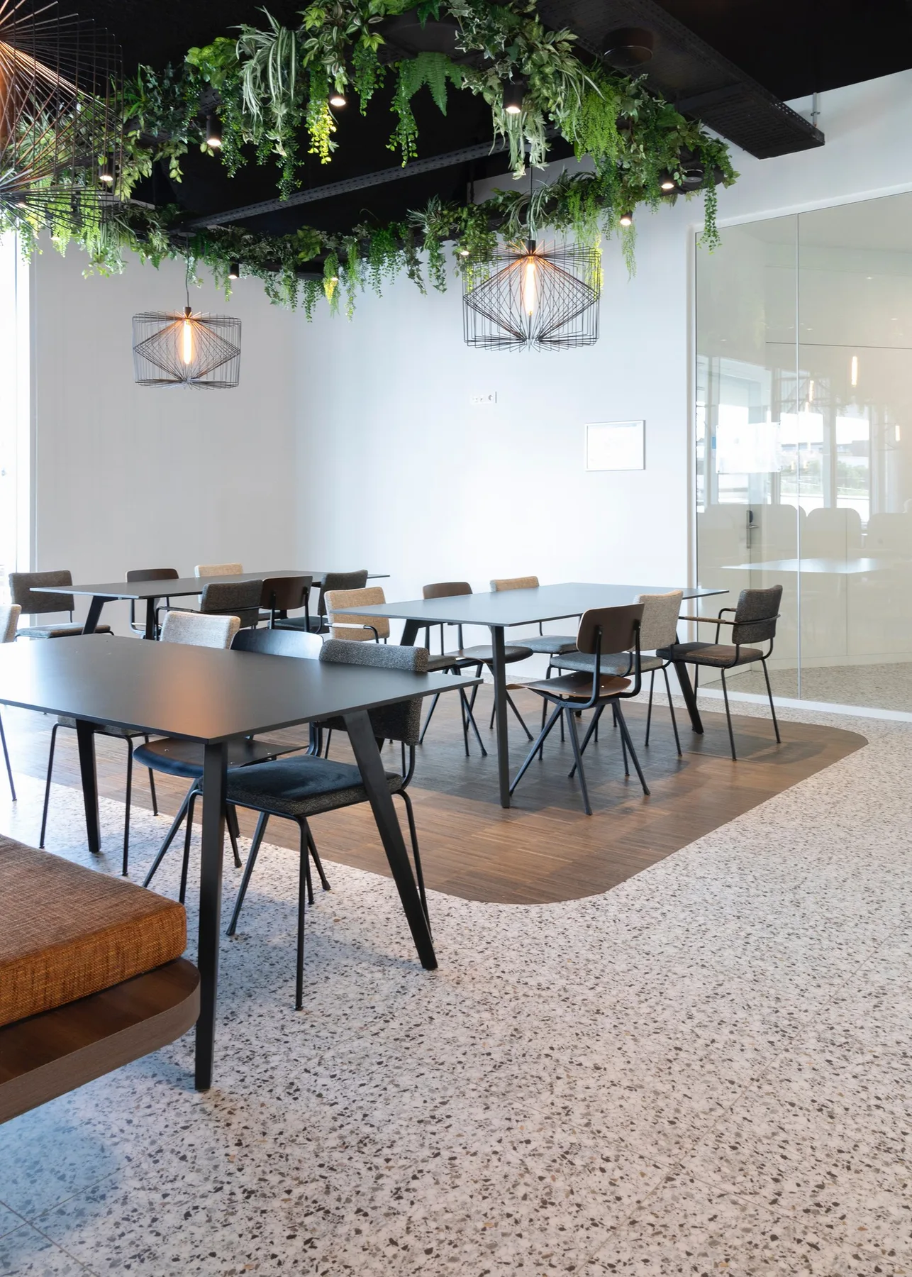 Espace repas contemporain et lumineux